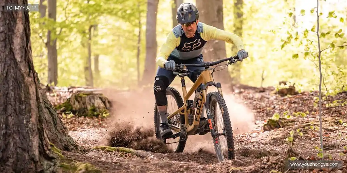 🎯 专业装备，助力突破极限！💪 每一次挥拍，都是精准的胜利！